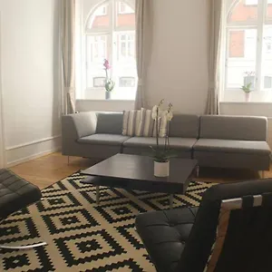 Next To New Harbor / 3 Bedroom & 2 Bath Apartamento